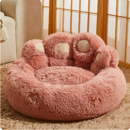 Χειροποίητο fleece κρεβάτι σκύλου σε σχήμα πατούσας. Απόλυτη άνεση, ασφάλεια και ζεστασιά για τις κρύες νύχτες του χειμώνα!